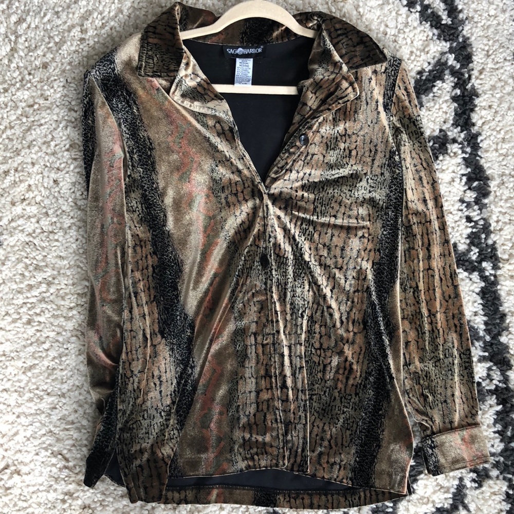 Crushed velvet button up